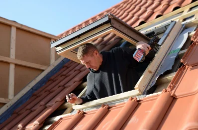 Pose de fenêtres de toit Velux à Cazideroque